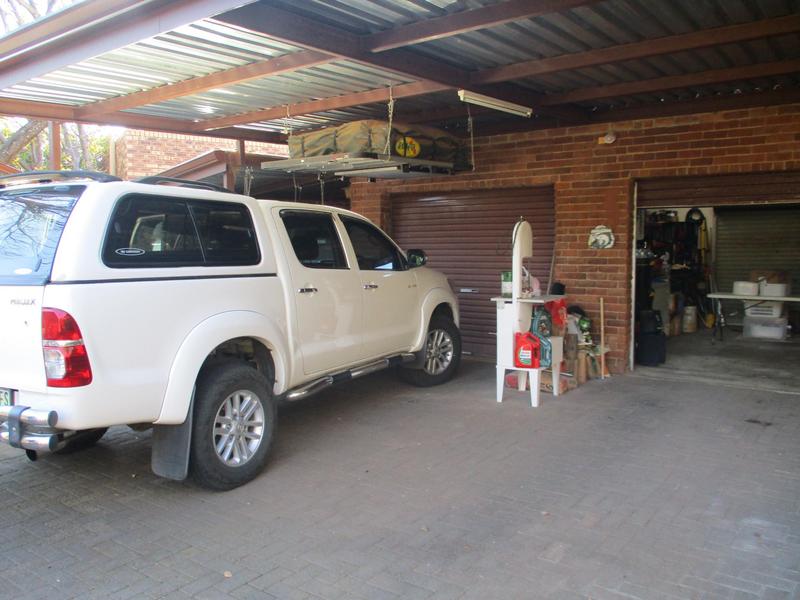 5 Bedroom Property for Sale in Heuwelsig Free State